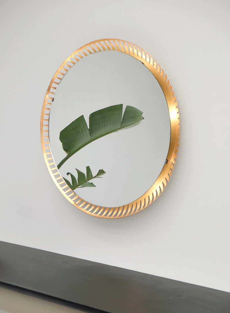 Round Backlit Mirrors, 1960s, Set of 2 for sale at Pamono