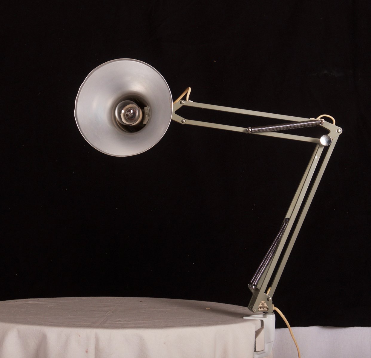 Vintage Luxo Desk Lamp Norwegian Swing Arm Small Grey Desk Lamp From Luxo For At Pamono
