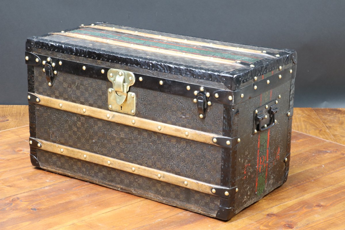 Damier Trunk from Louis Vuitton, 1900 for sale at Pamono