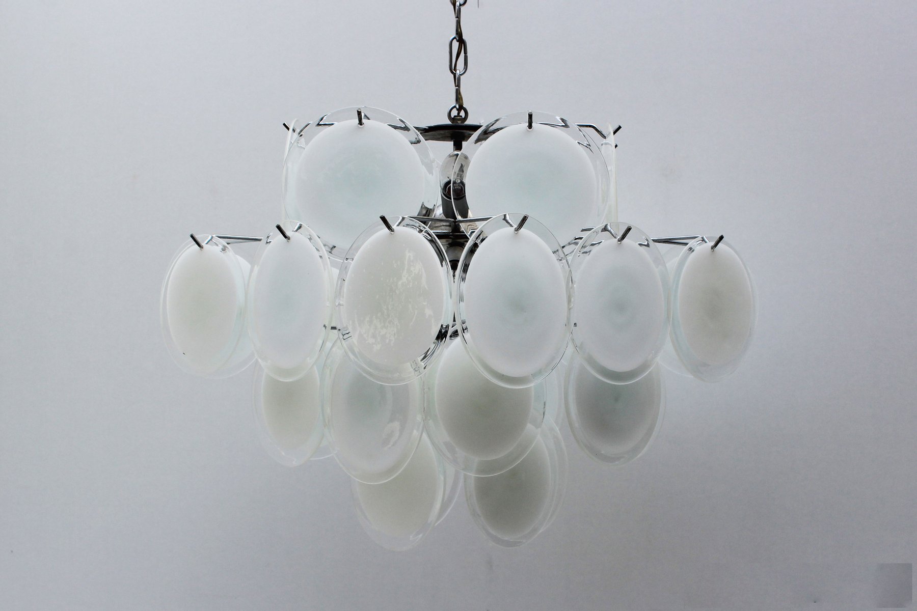 Mid Century Italian White Murano Glass Chandelier By Vistosi Mid Century Italian White Murano Glass Chandelier By Vistosi 1960s