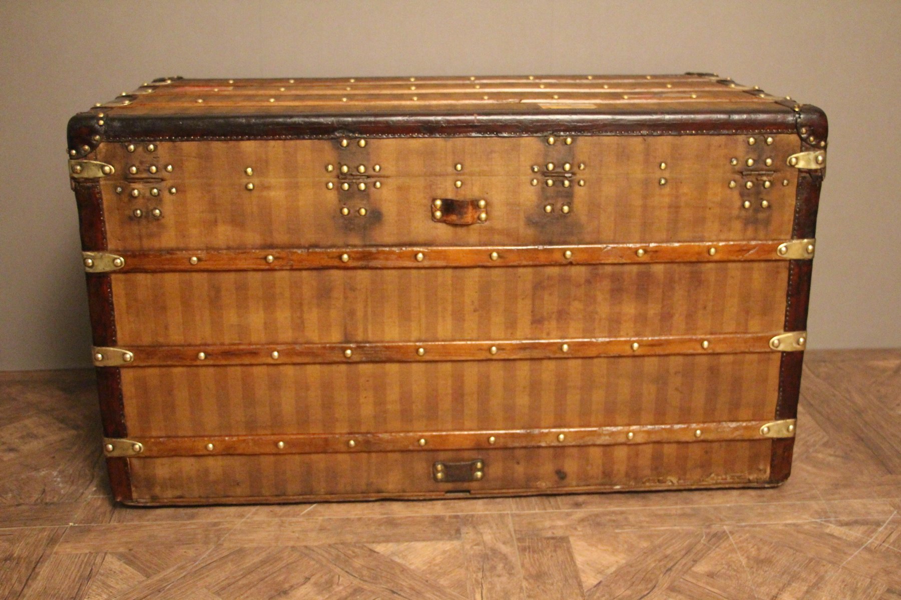 Antique Striped Canvas Steamer Trunk from Louis Vuitton for sale at Pamono