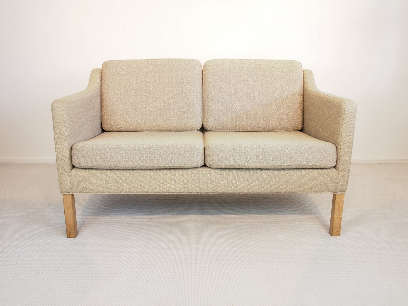 Vintage Model 2322 Two Seater Sofa By Børge Mogensen For Frederica Vintage Model 2322 Two Seater Sofa By Børge Mogensen For Frederica At Pamono