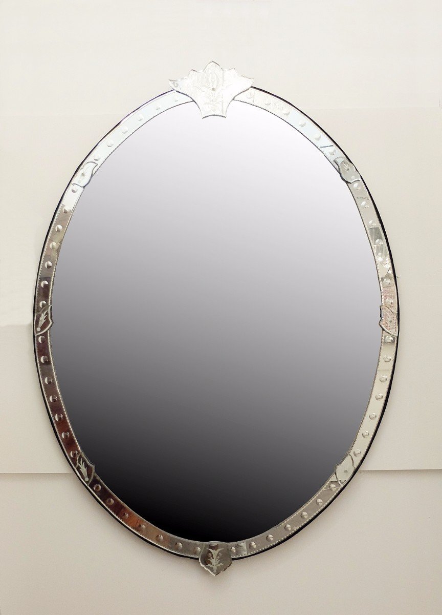 Very Large Oval Shaped Mirror for sale at Pamono