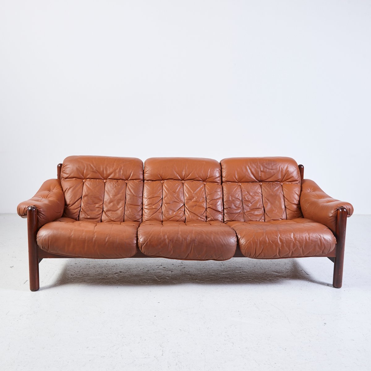 Vintage 3 Seater Leather Sofa With Teak Frame For At Pamono Vintage 3 Seater Leather Sofa With Teak Frame