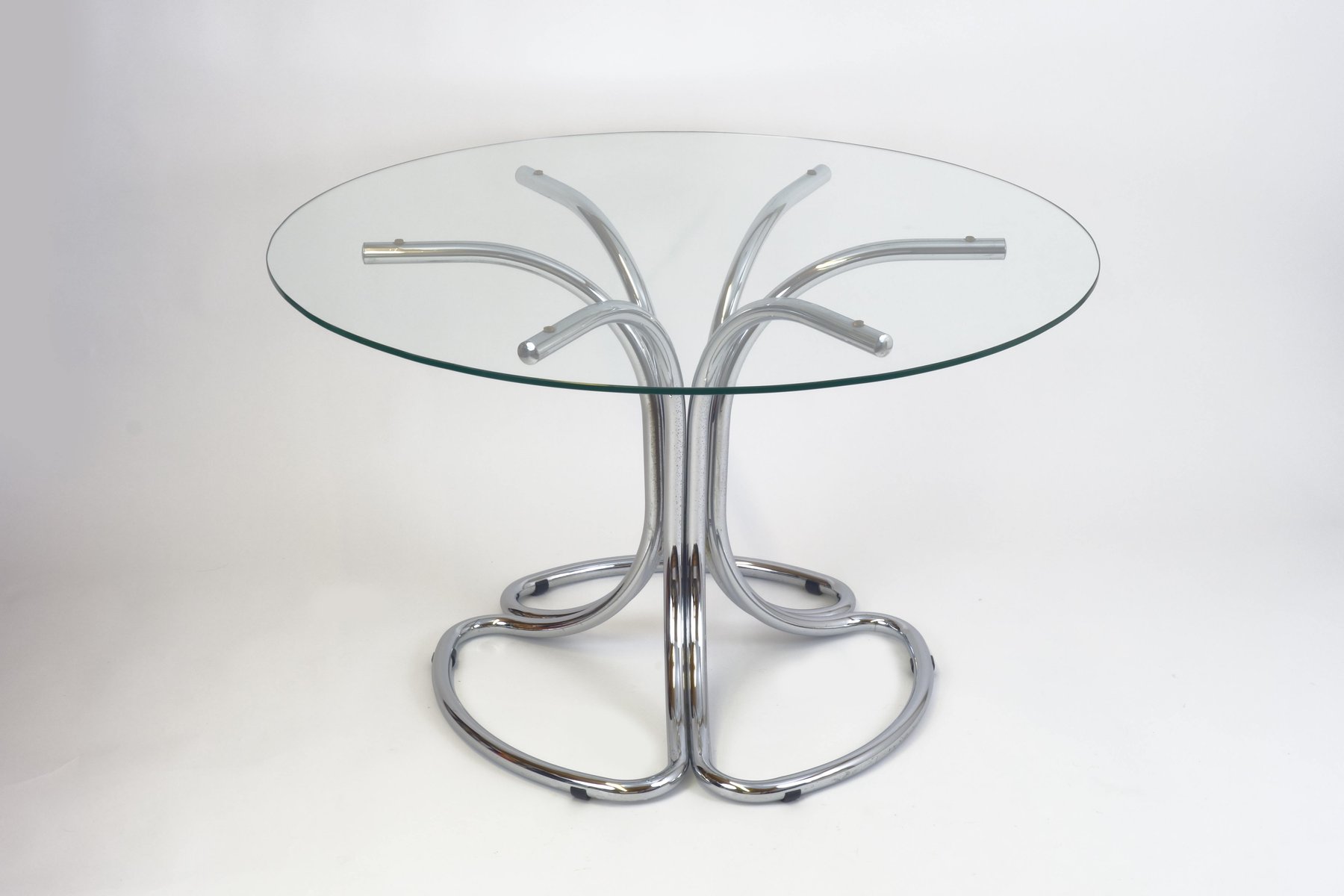 Italian Vintage Dining Table With Round Glass Top 1970s For Italian Vintage Dining Table With Round Glass Top 1970s