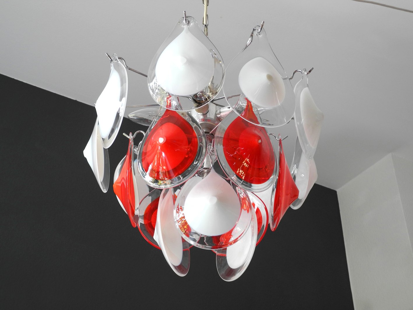 Vintage Red And White Murano Glass Chandelier By Gino Vistosi For Vintage Red And White Murano Glass Chandelier By Gino Vistosi For Vetreria