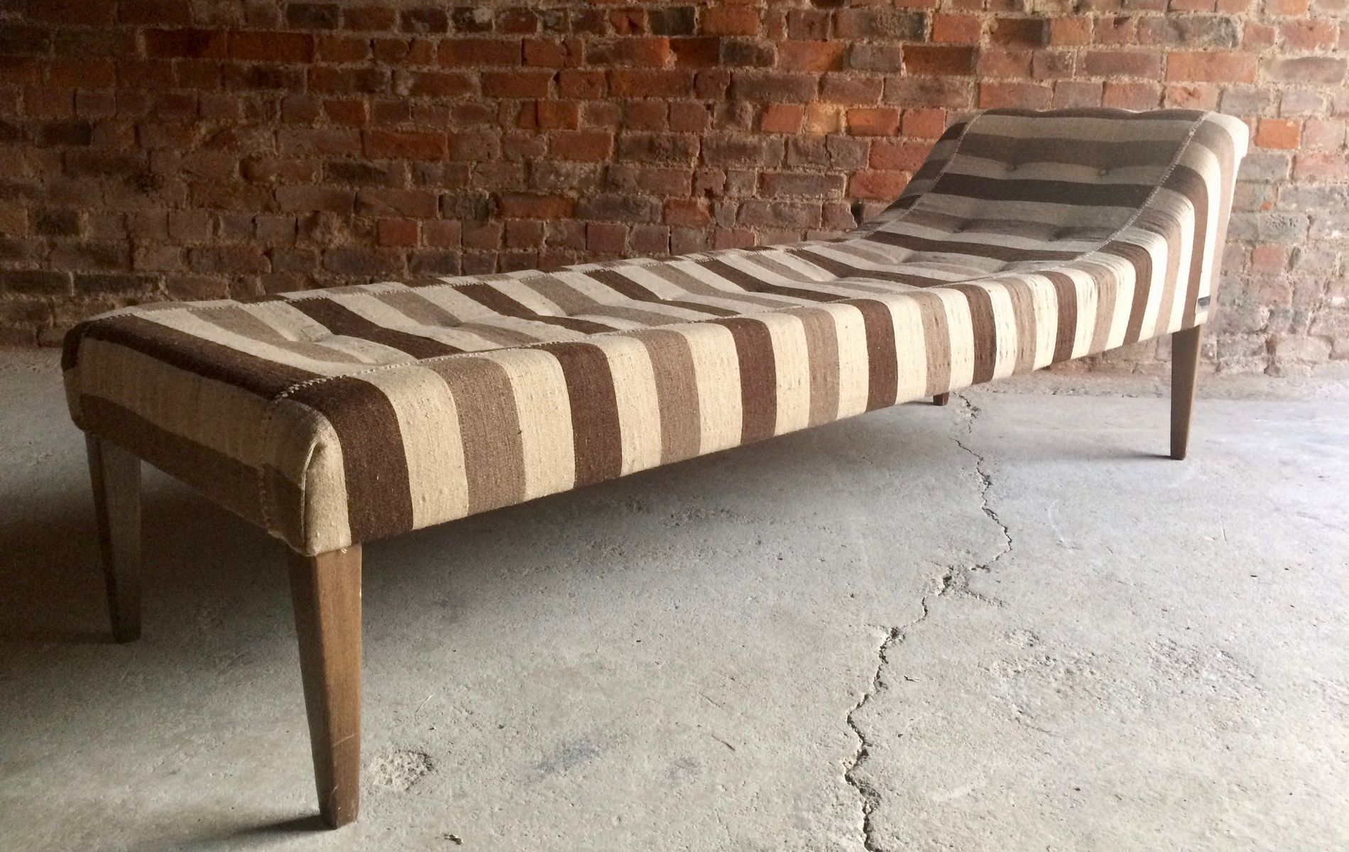 Mid Century Daybed In Persian Jijin Hand Woven Fabric From Fendi Mid Century Daybed In Persian Jijin Hand Woven Fabric From Fendi Casa For At Pamono