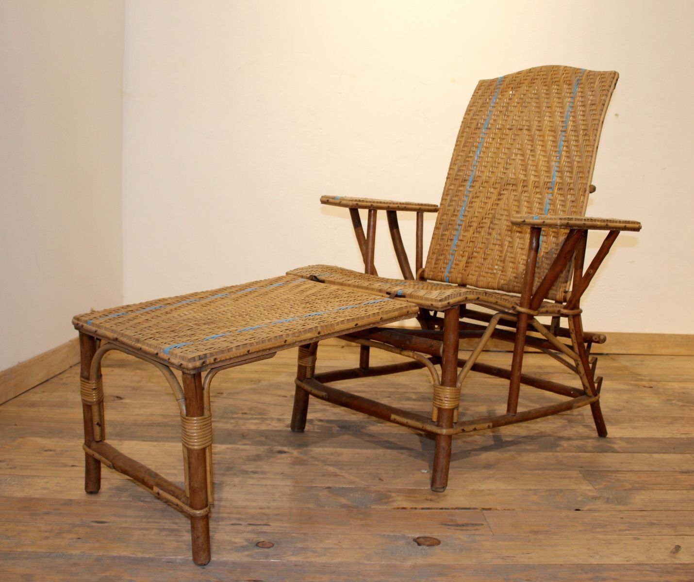 Vintage Rattan Lounge Chair And Footstool For Sale At Pamono Vintage Rattan Lounge Chair And Footstool For Sale At Pamono