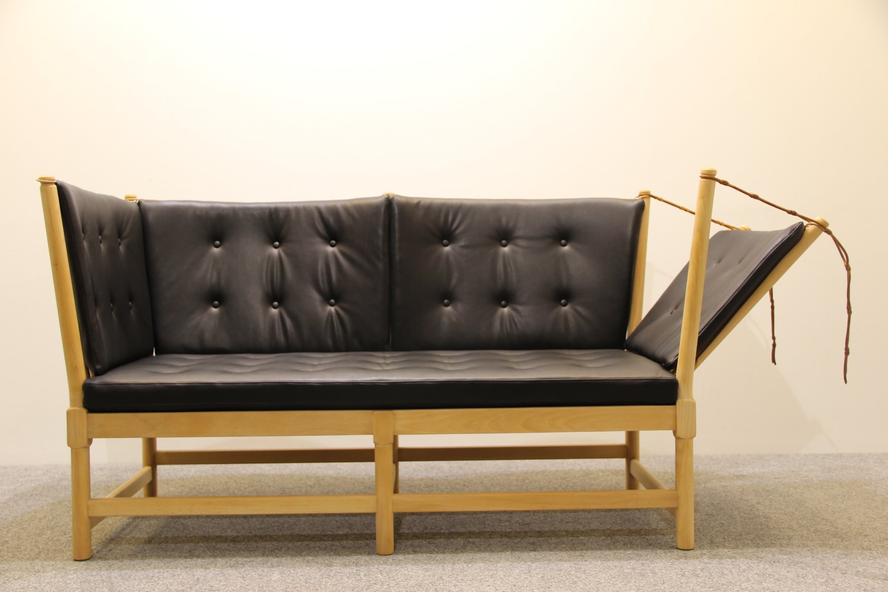 Vintage 1789 Sofa In Beech And Aniline Leather By Borge Mogensen Vintage 1789 Sofa In Beech And Aniline Leather By Borge Mogensen For Fritz Hansen