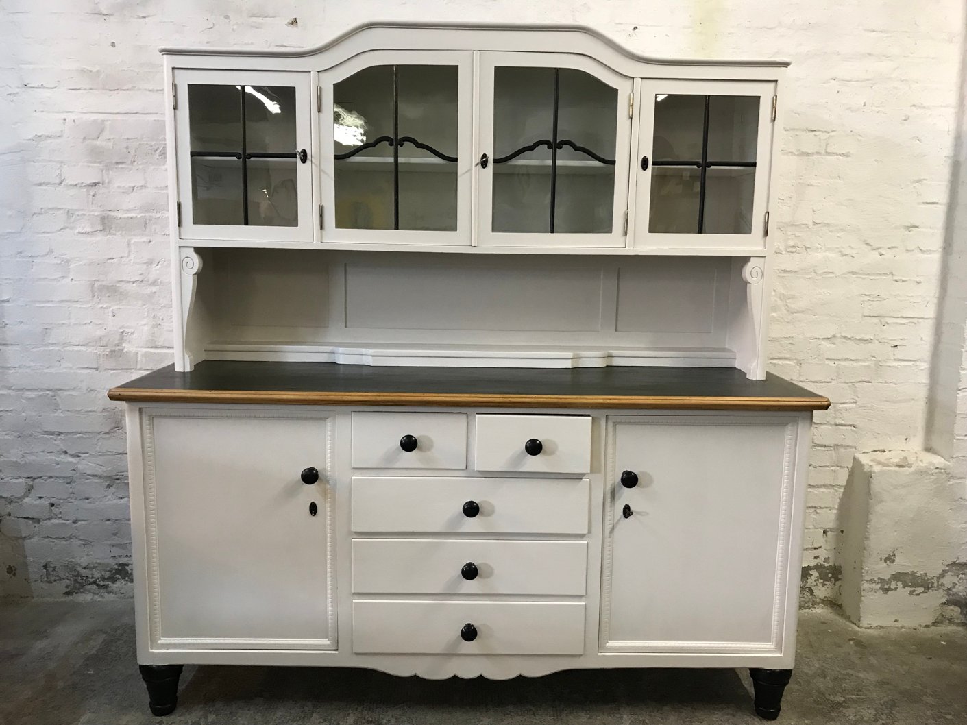 Credenza da cucina, Germania, anni \'30 in vendita su Pamono Credenza da cucina, Germania, anni \'30 in vendita su Pamono
