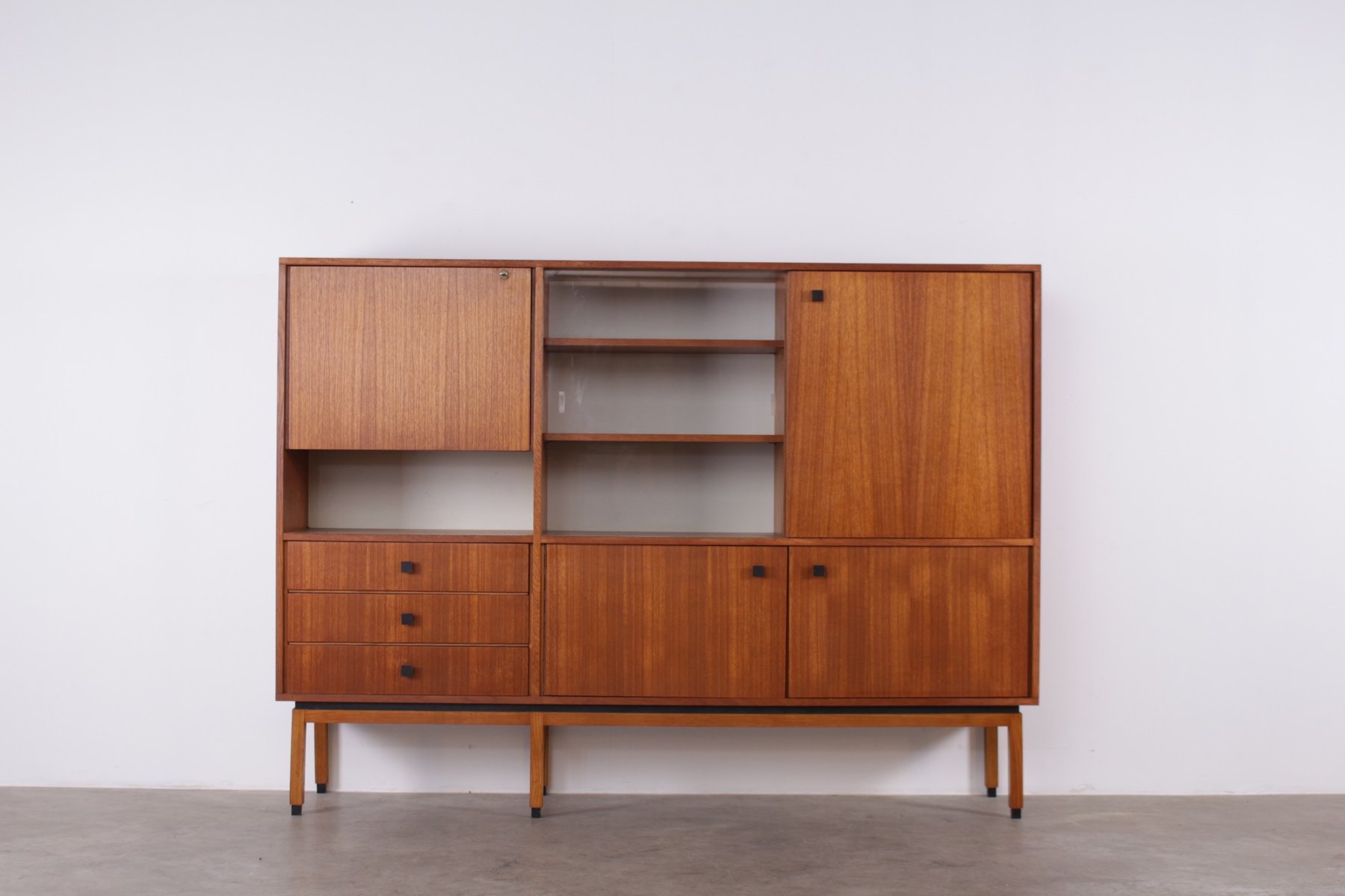 Awesome Credenza Con Vetrina Images - Modern Design Ideas ... Awesome Credenza Con Vetrina Images - Modern Design Ideas ...