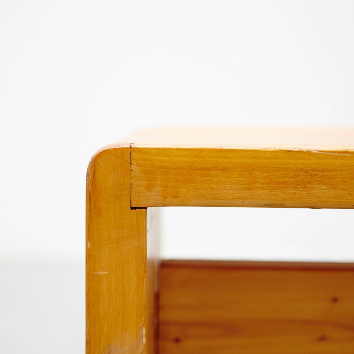 Pine Benches By Charlotte Perriand 1960s Set Of 4 En Vente Sur Pamono Pine Benches By Charlotte Perriand 1960s Set Of 4 En Vente Sur Pamono
