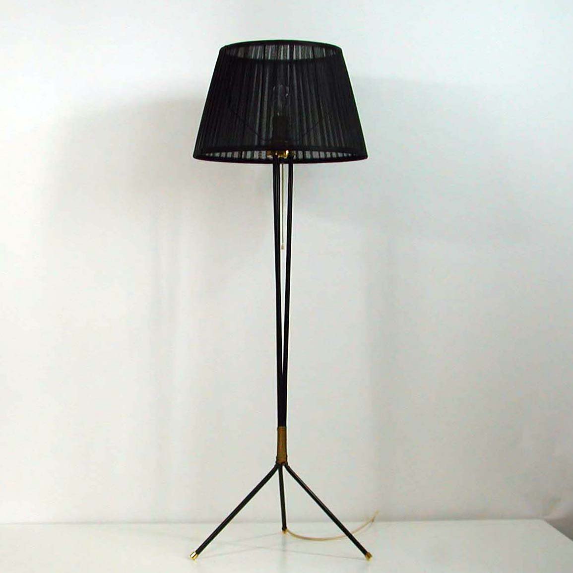 Black Tripod Floor Lamp 1950s For At Pamono Black Tripod Floor Lamp 1950s